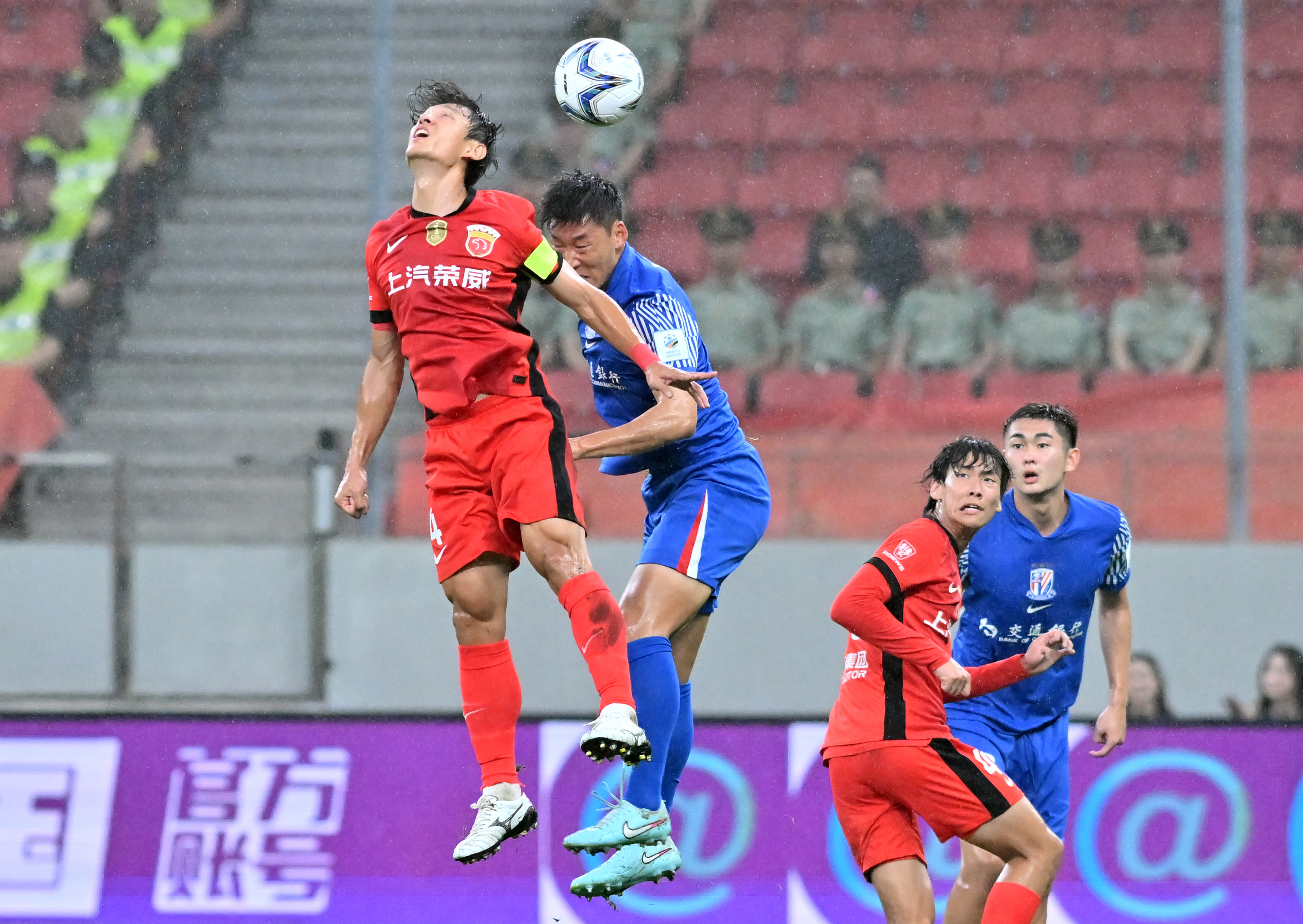 九游体育官网转会期上海申花止住颓势——意大利杯节点到来，悬念犹存，轮换策略成焦点的简单介绍